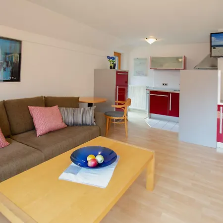 Pflughaupt Nr8 아파트 다메